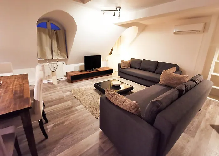 City Centre - Netflix - Duplex