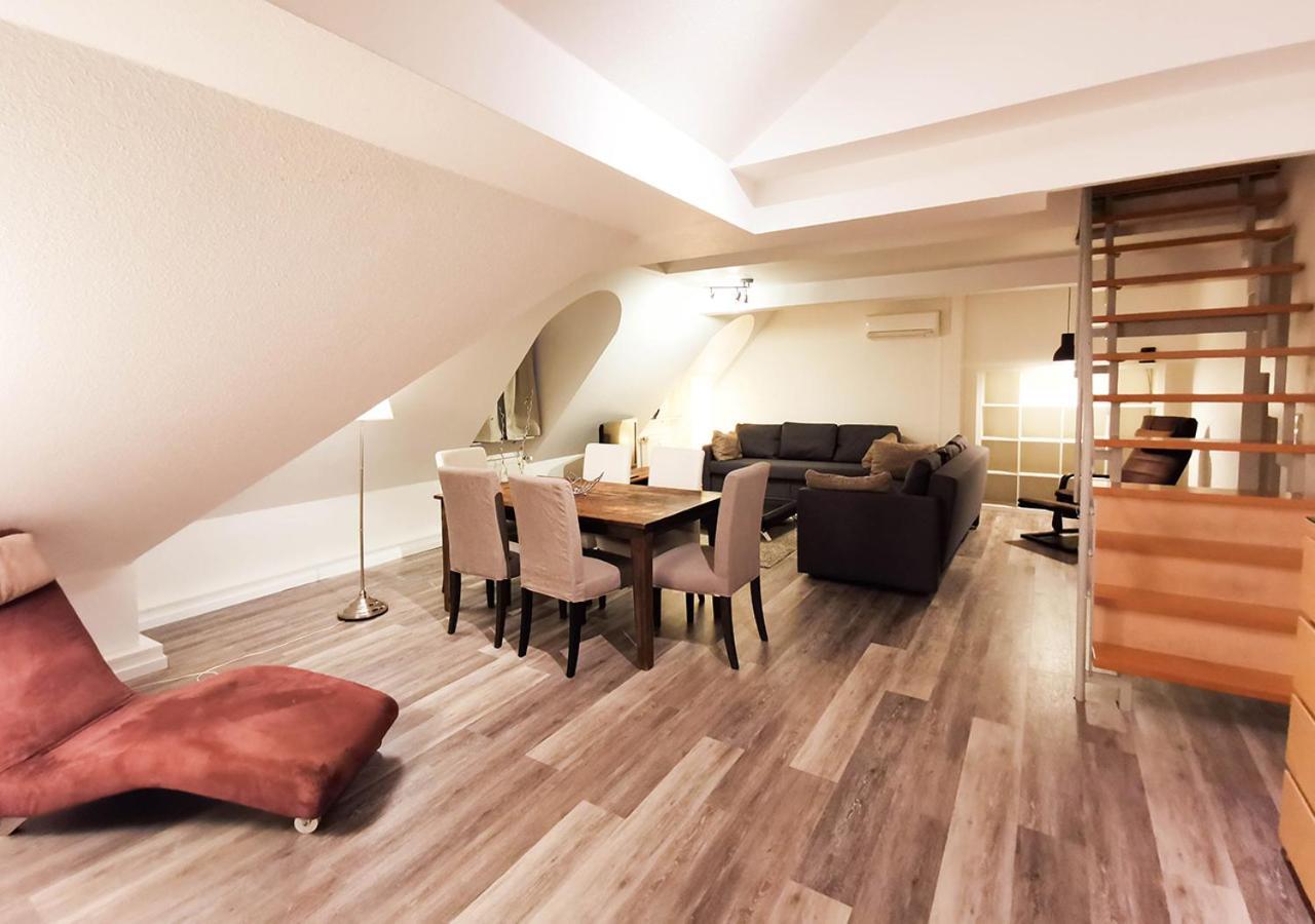 Centre - Netflix - Duplex *