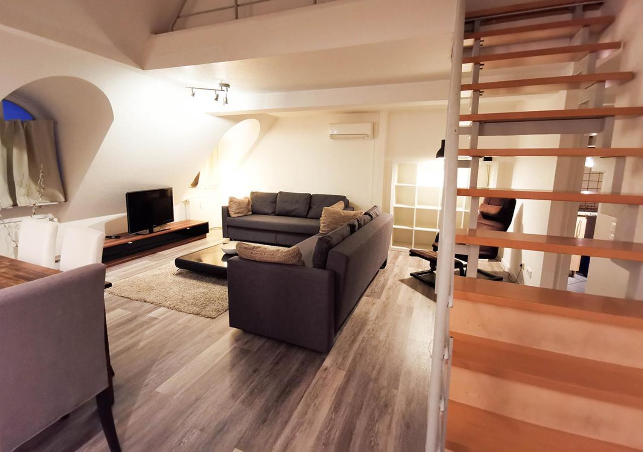 Centre - Netflix - Duplex Apartment